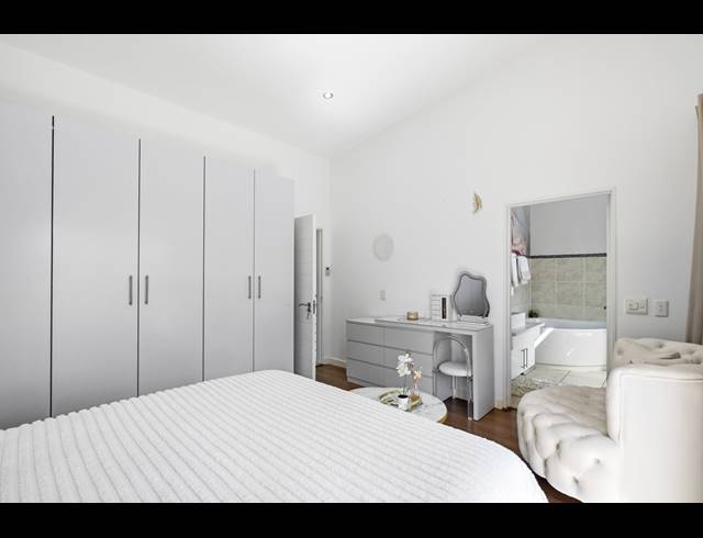 3 BEDROOM TOWNHOUSE FOR SALE IN BRYANSTON